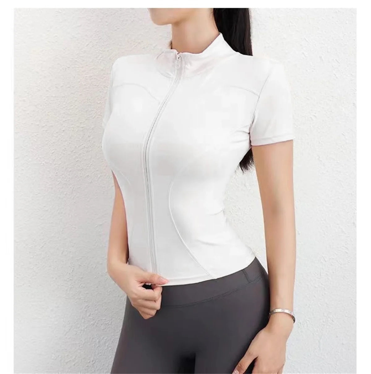 Women’s Zip-Up Slim Fit Cycling Jacket – Stand Collar Short Sleeve Running Top
