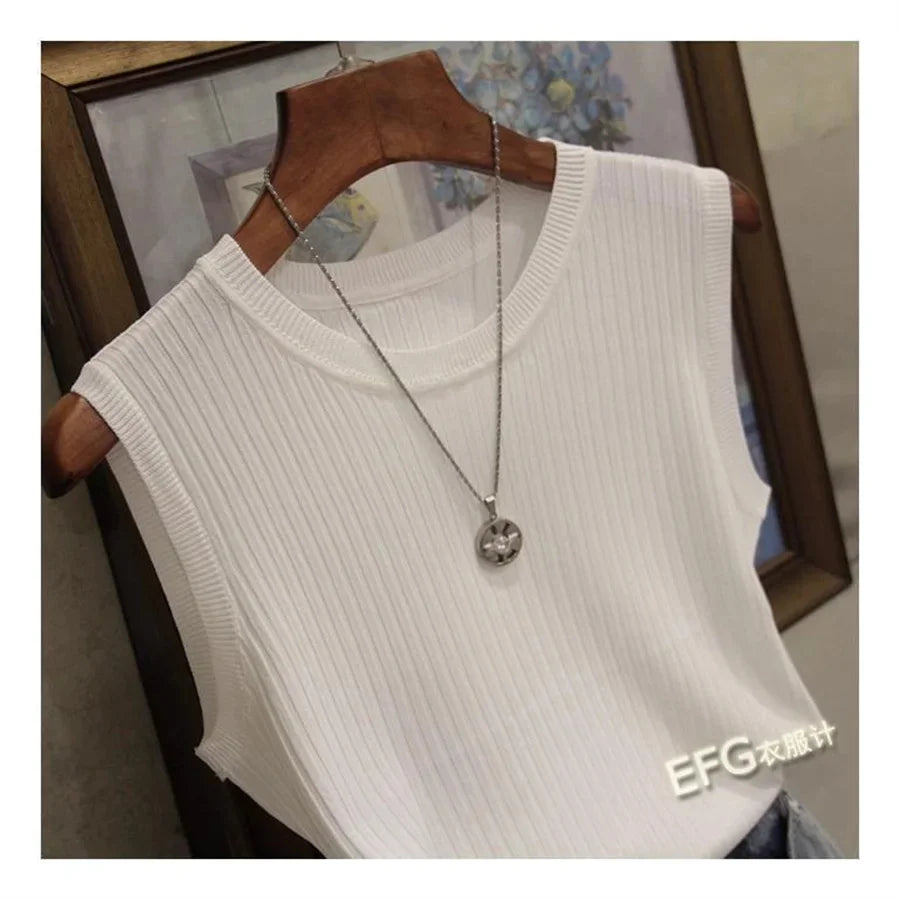 Women’s Sleeveless Knit Blouse – O-Neck Casual Pullover Top
