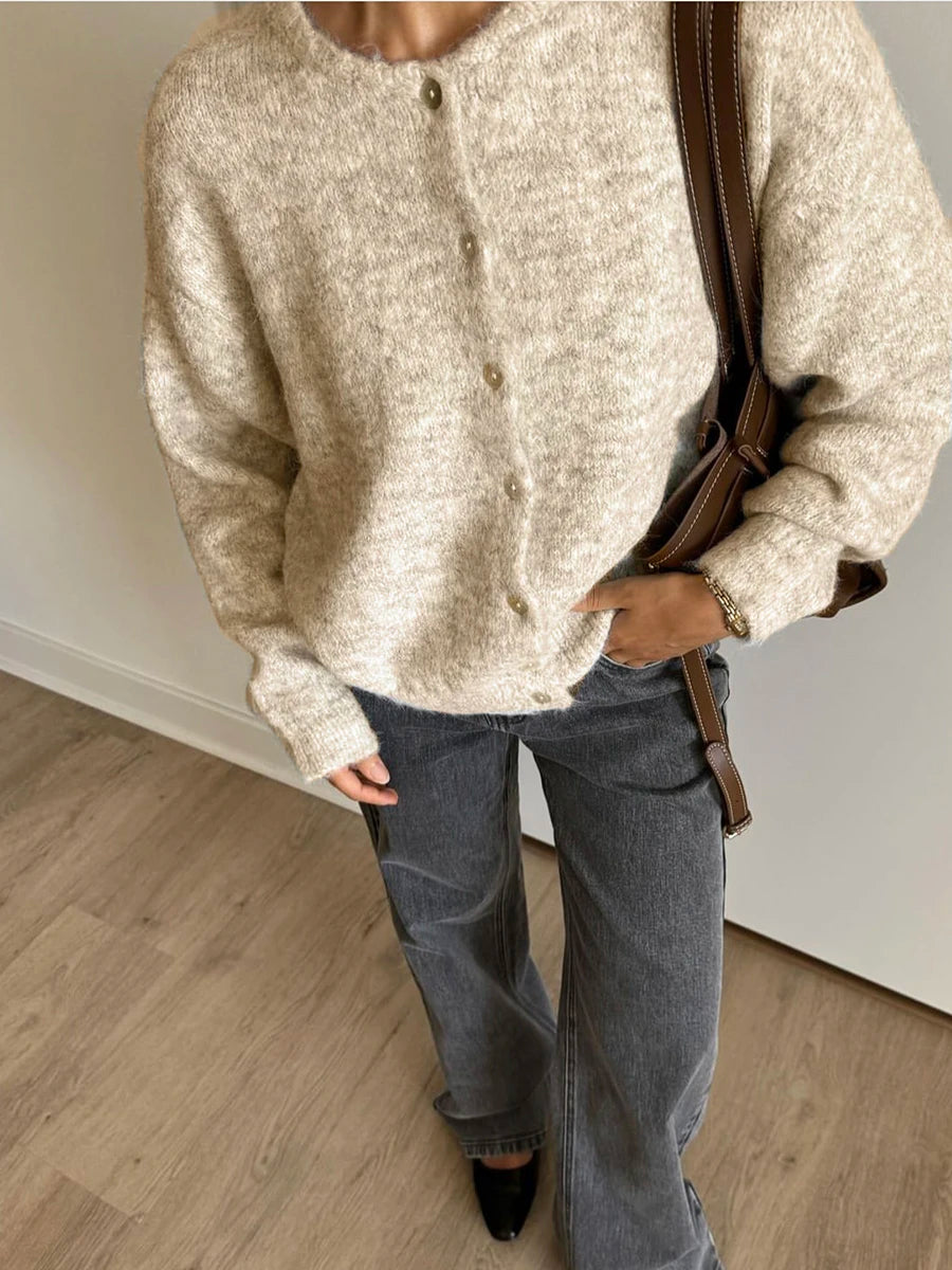 Women’s Elegant Long Sleeve Sweater – Soft Knit Pullover Top